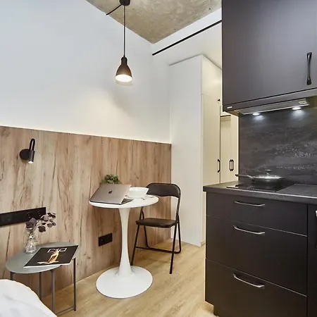 Arcadia Self Check-in Apartahotel 4*