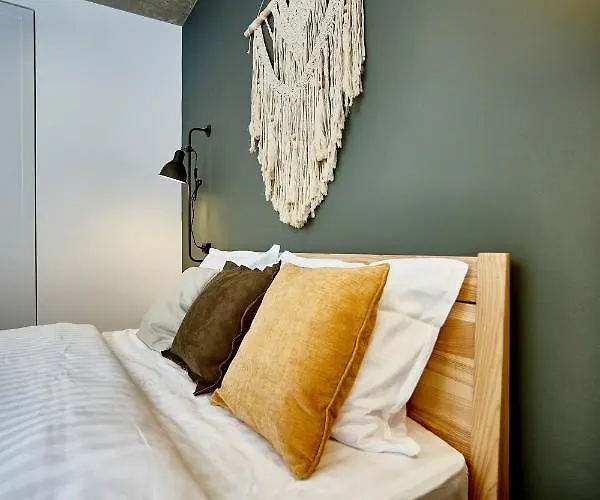 Arcadia Self Check-in 4*