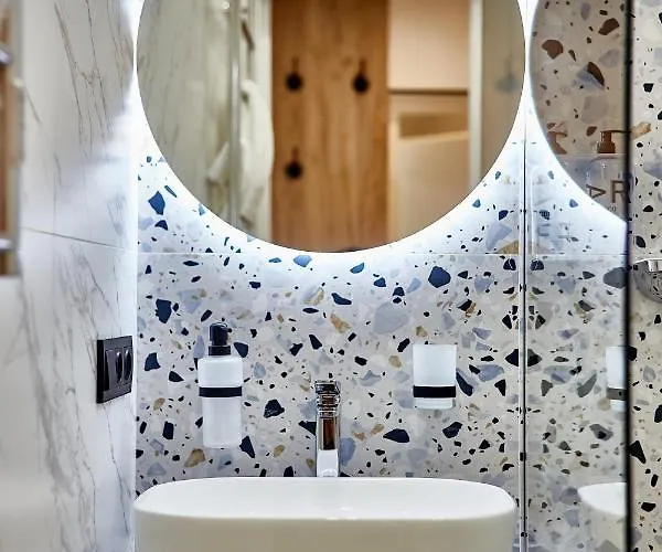 Arcadia Self Check-in Aparthotel