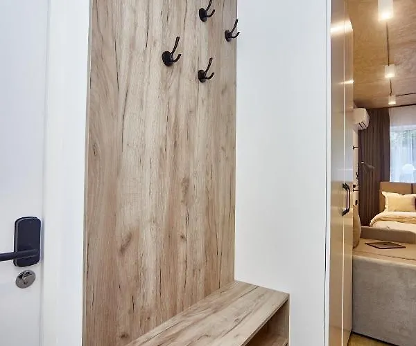 Arcadia Self Check-in Aparthotel 4*