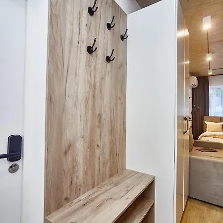 Arcadia Self Check-in 公寓式酒店 4*